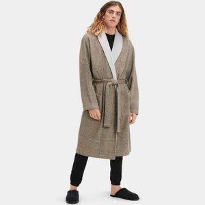 NEW UGG Sizes M/L, L/XL Mens Robinson Robe - Wolf Grey